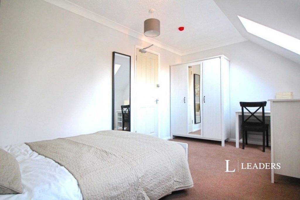 Property photo 2 of 6 Pbox-Img.Jpg