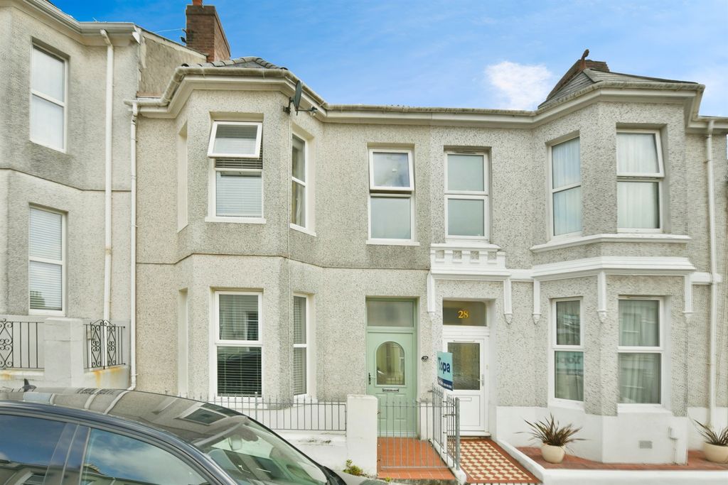 Property photo 1 of 17