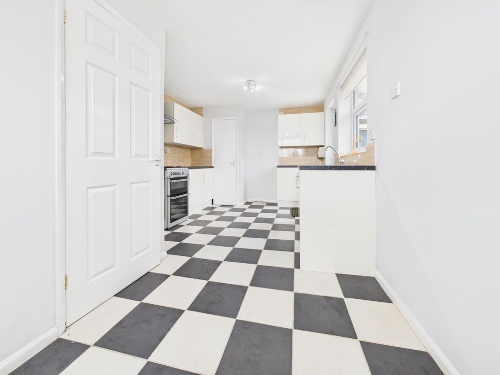 Property photo 3 of 14 Kitchen/Diner