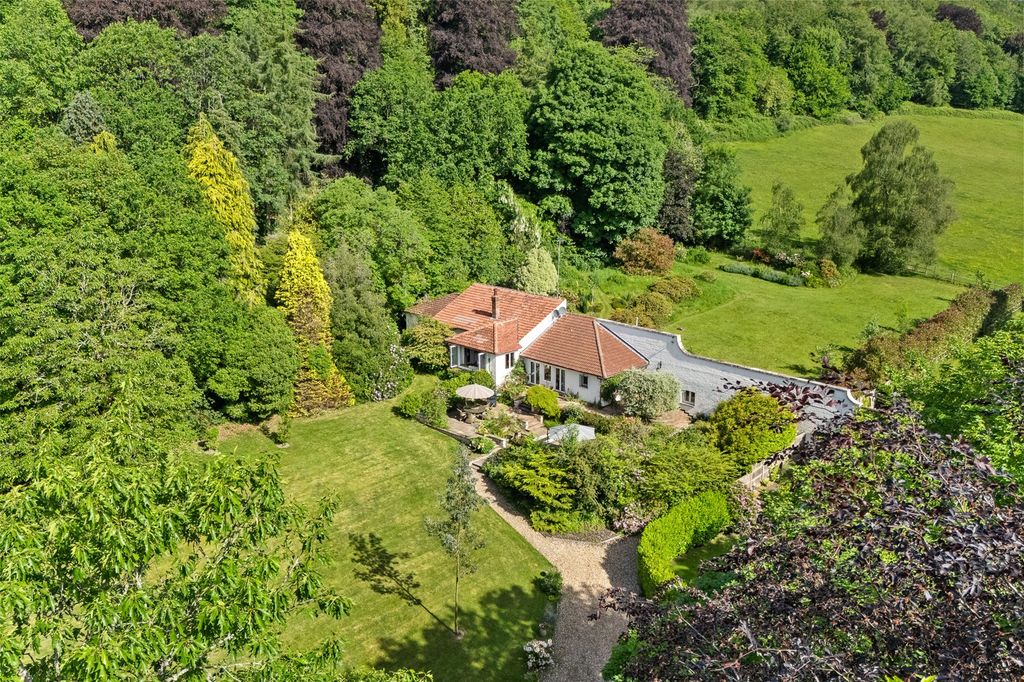 Property photo 1 of 31 Picture No. 36