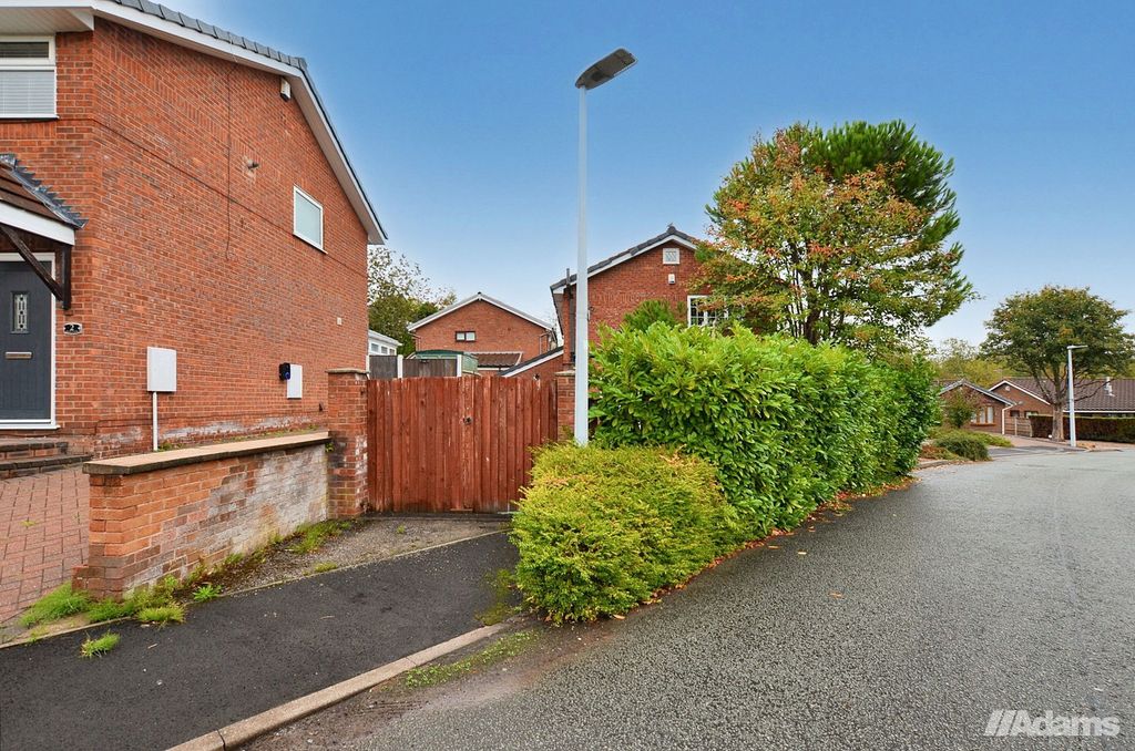 Property photo 3 of 28