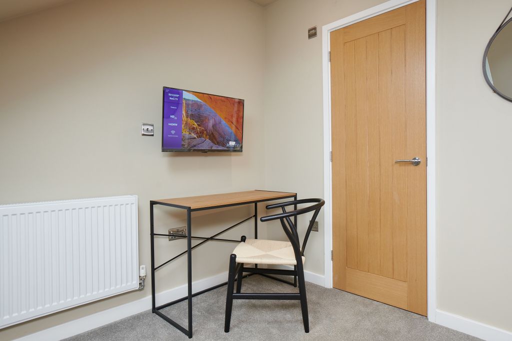 Property photo 3 of 7