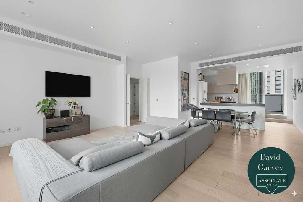 Property photo 3 of 13 Lounge/Kitchen/Diner