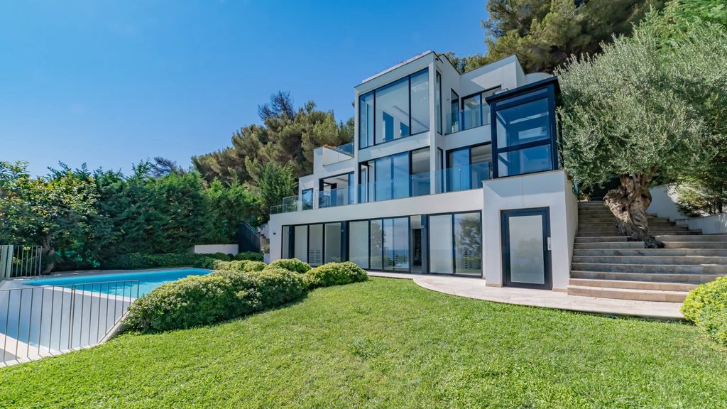 Property photo 1 of 22