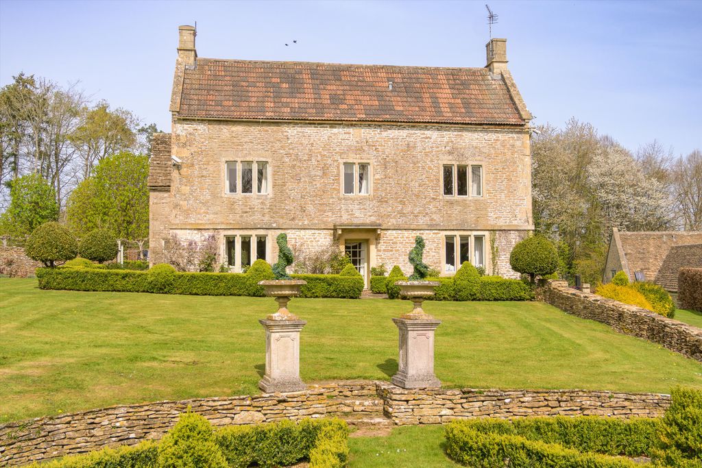 Property photo 1 of 31 Image