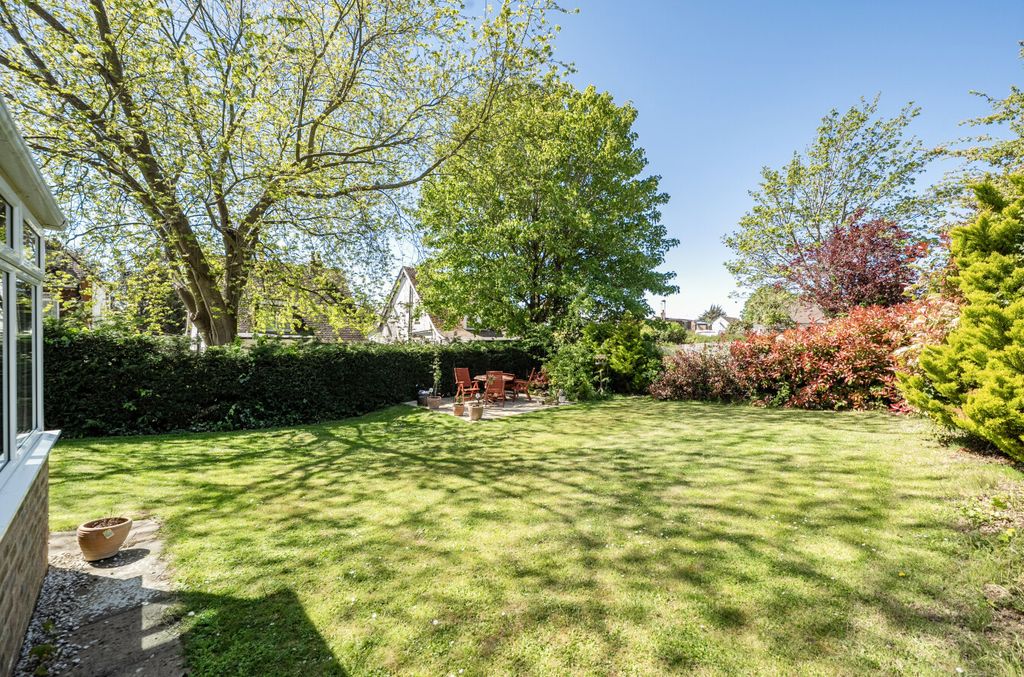 Property photo 2 of 19 1448997-12-69F337...