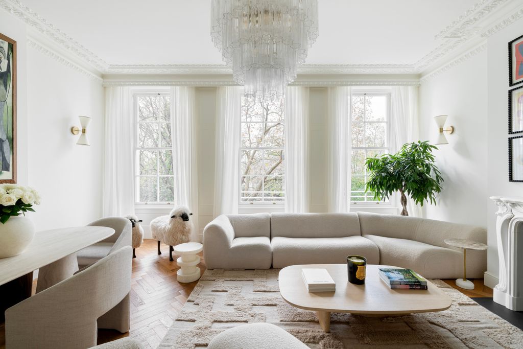 Property photo 1 of 18 Reception Room