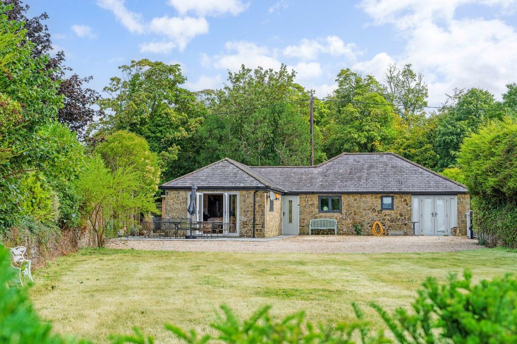 Property photo 1 of 13 Garden Cottage