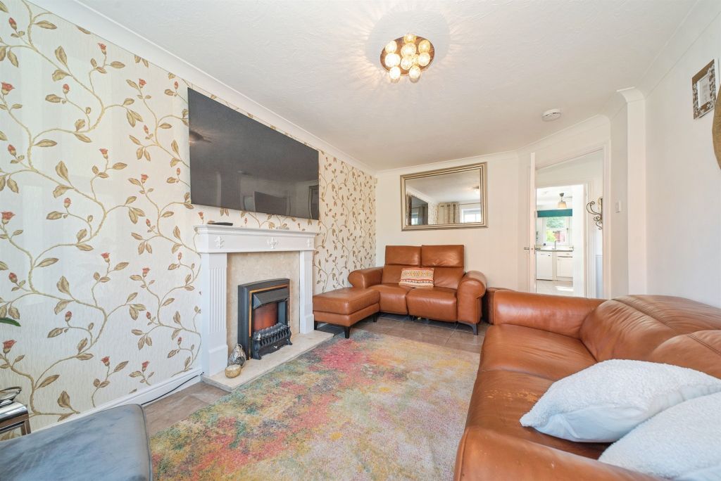Property photo 3 of 21