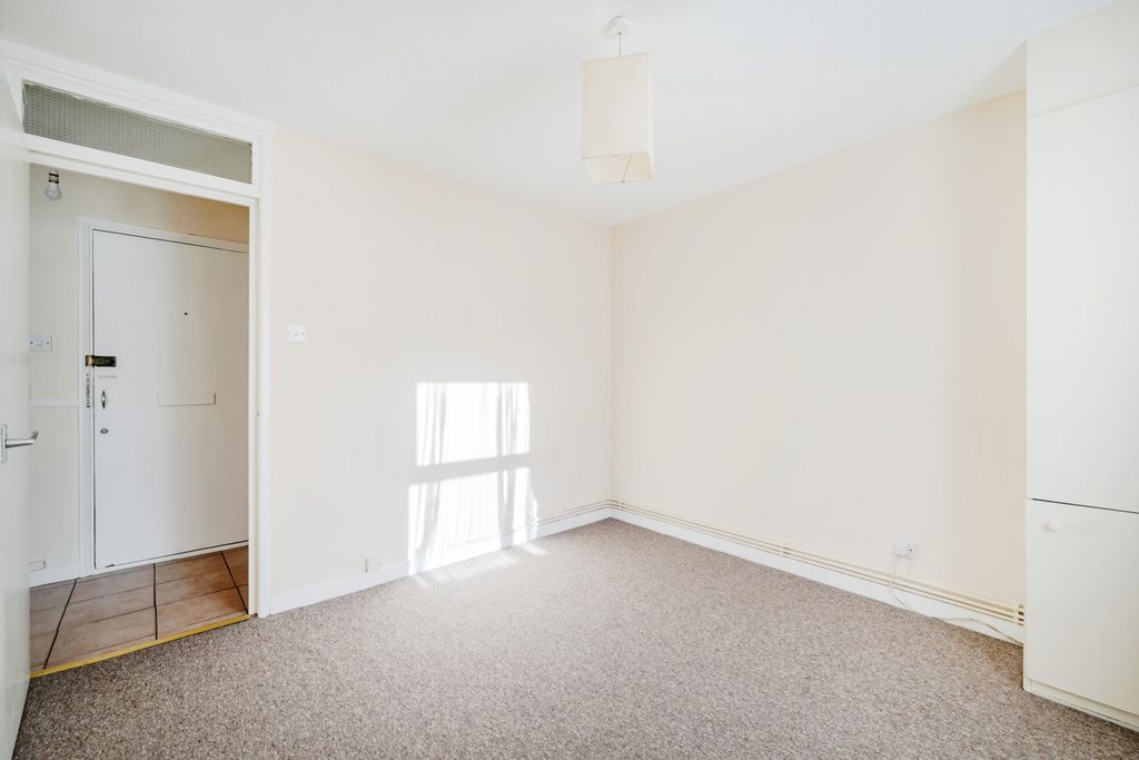 Property photo 2 of 11 Bedroom