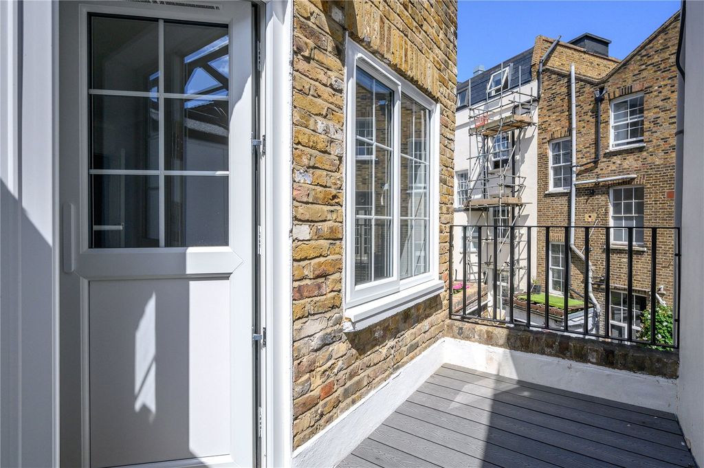 Property photo 3 of 17 Picture No. 22