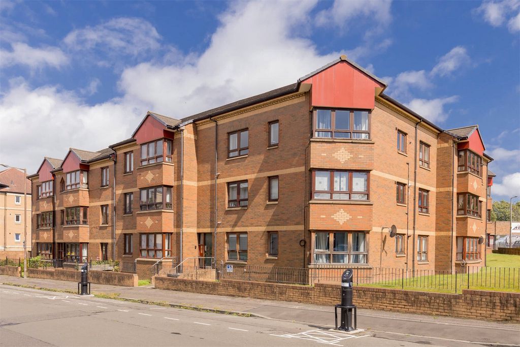 Property photo 1 of 18 Picture No. 01