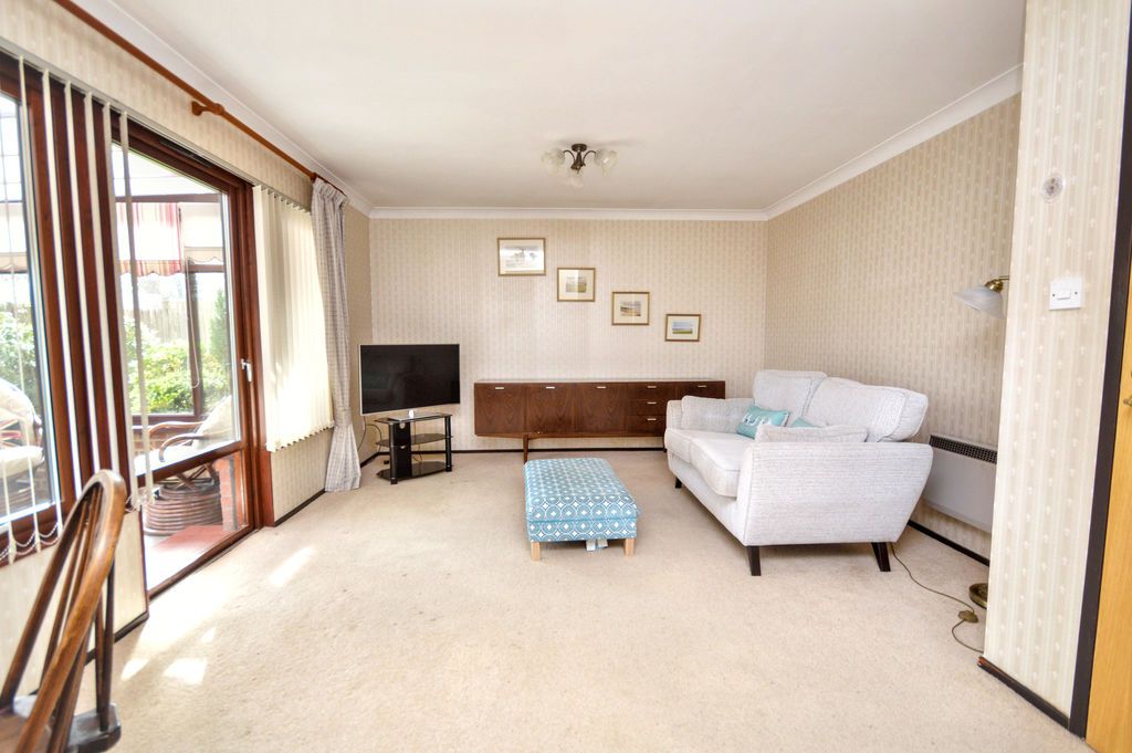 Property photo 2 of 14 Photo 11