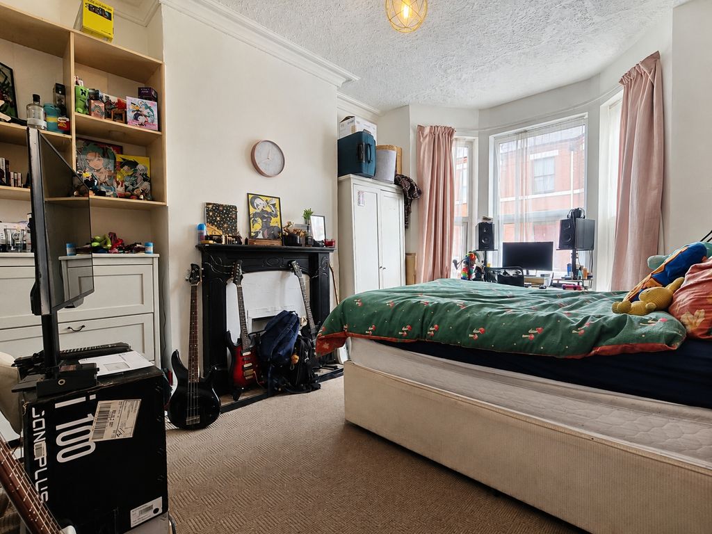 Property photo 2 of 19 Picture No. 05