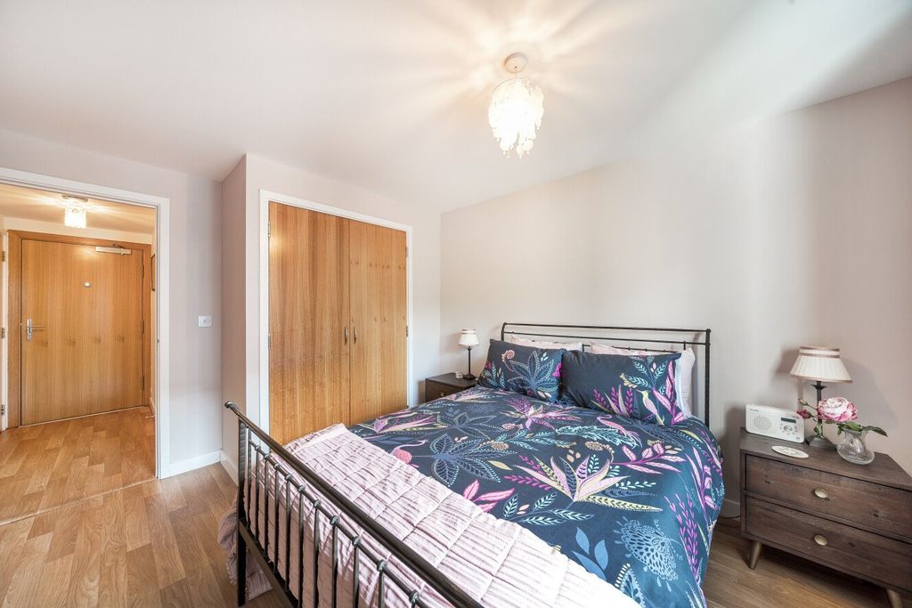 Property photo 2 of 6 Picture No. 11