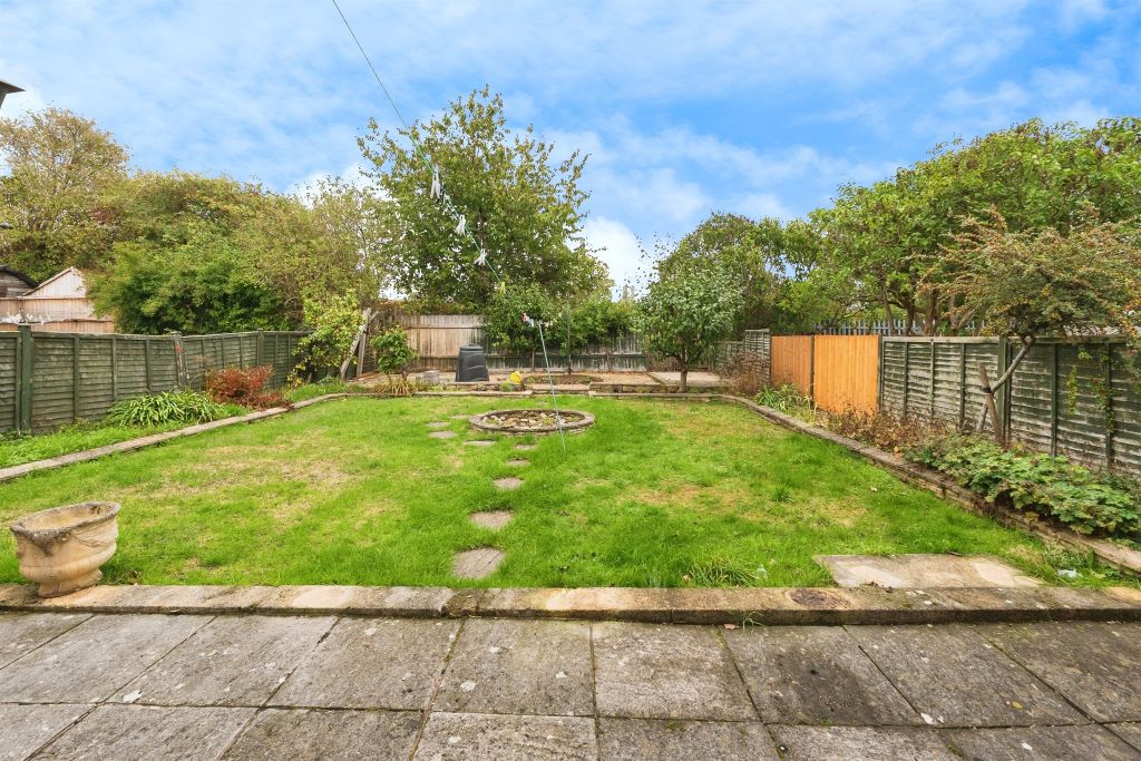 Property photo 3 of 17