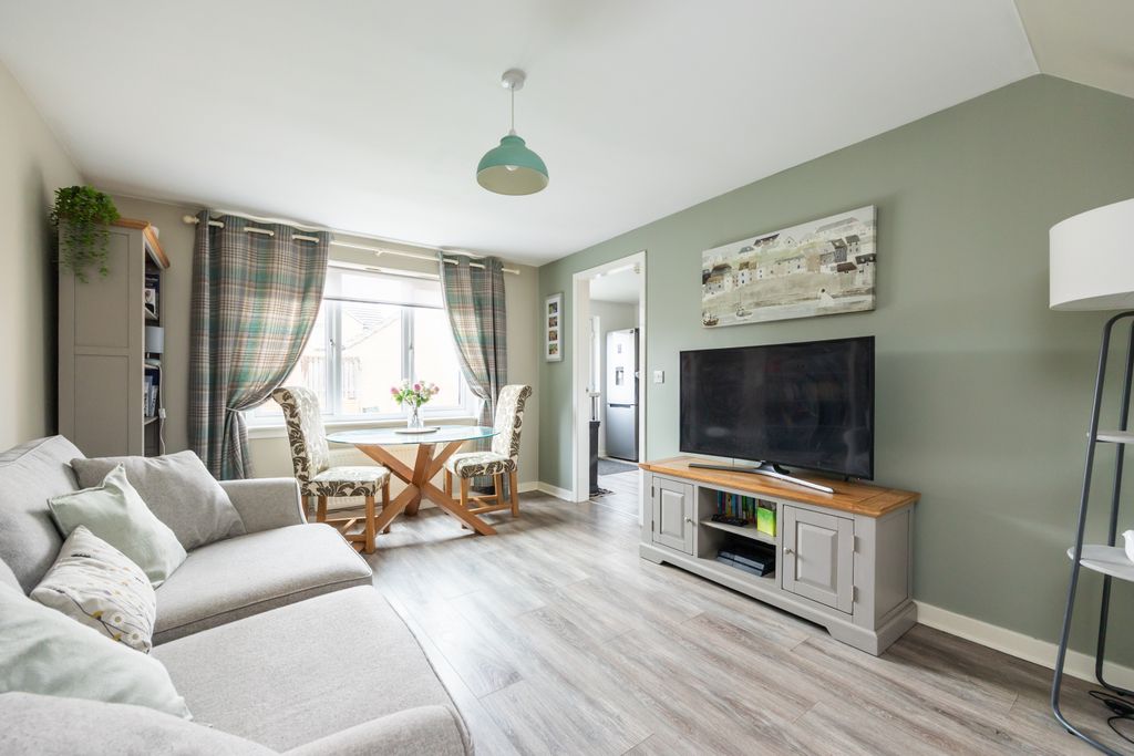 Property photo 2 of 17 Property Image 3