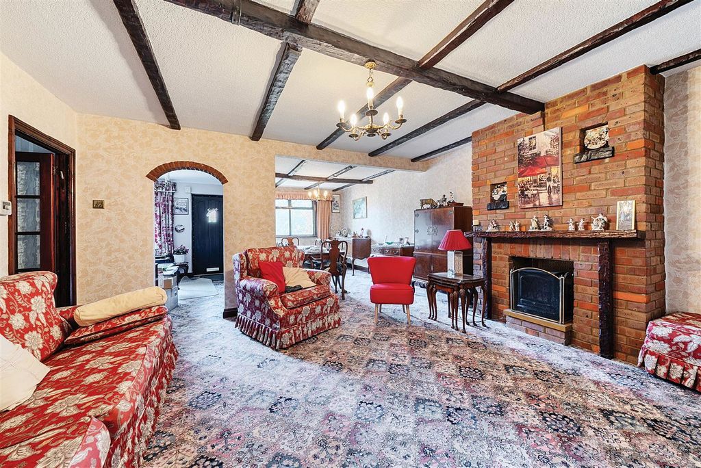 Property photo 2 of 19