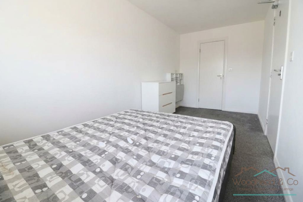 Property photo 2 of 3 Bedroom