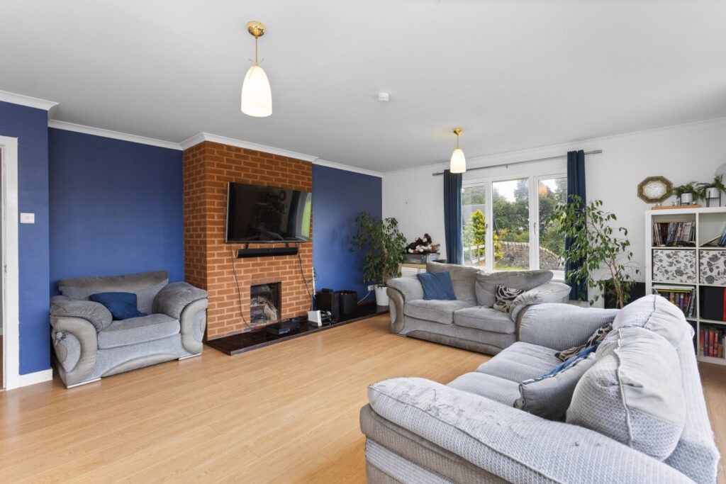 Property photo 3 of 19
