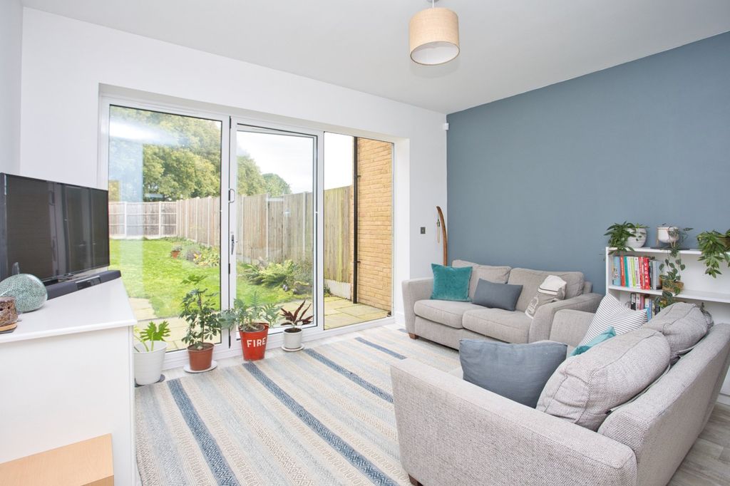 Property photo 2 of 15 Picture 2