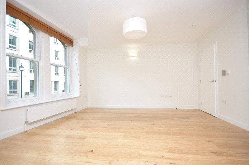 Property photo 3 of 6 Great Marlborough St