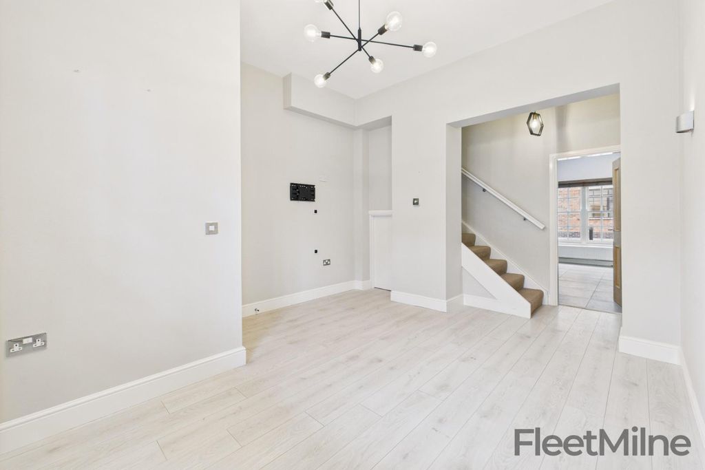 Property photo 3 of 17 Living/Dining Room