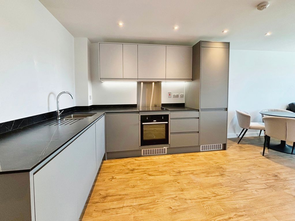 Property photo 2 of 19 09E6E74c-Img_4274