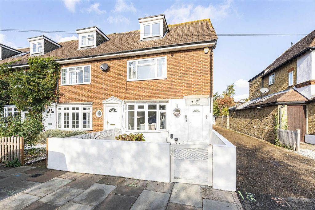 Property photo 1 of 22