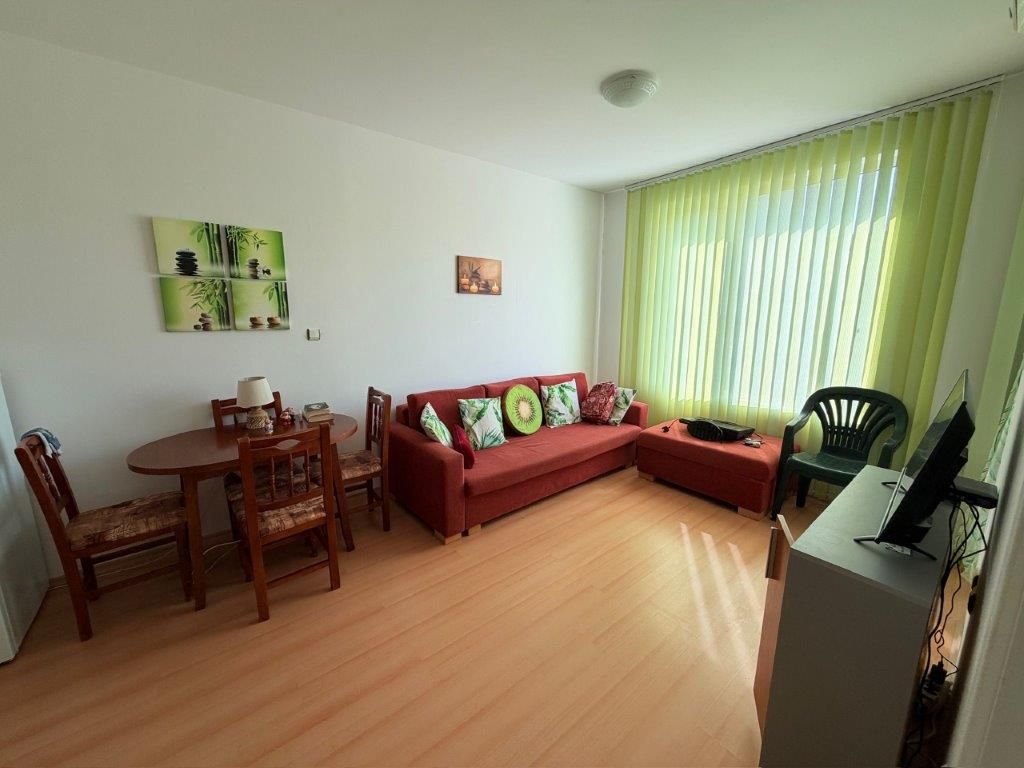 Property photo 2 of 7