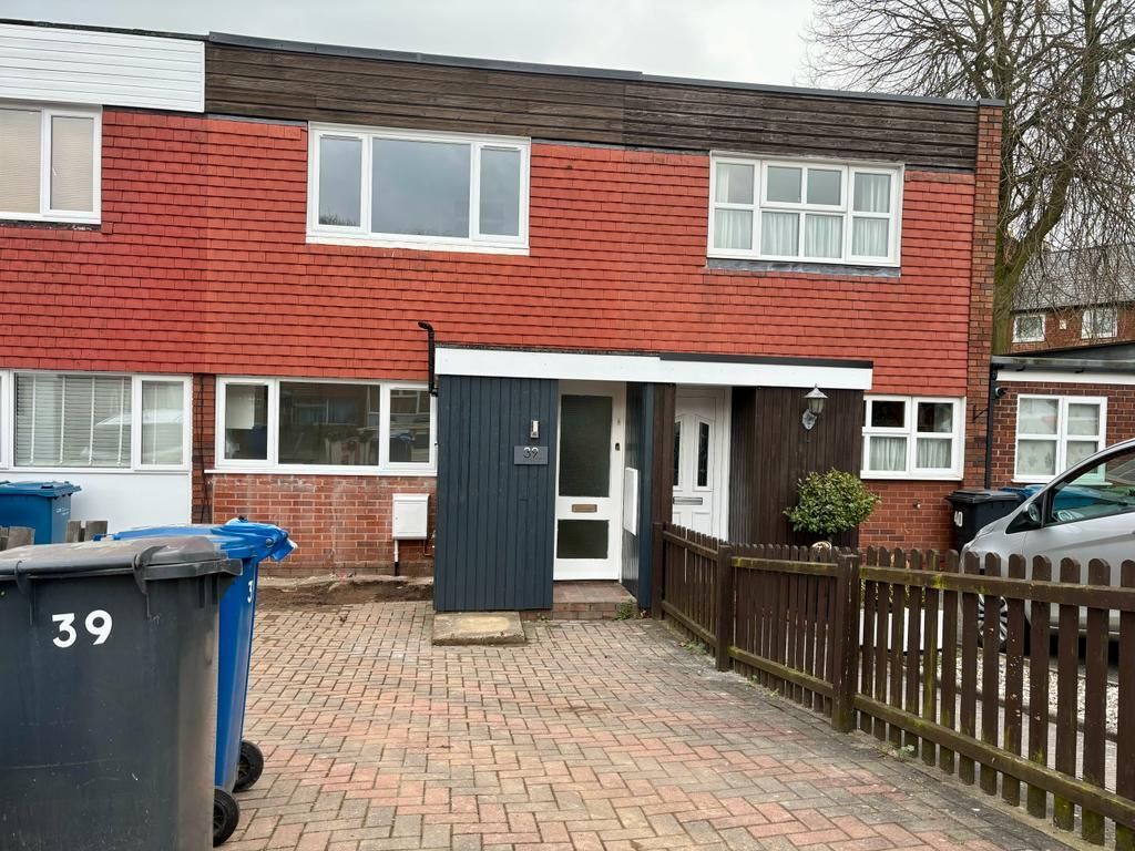 Property photo 2 of 8 Front