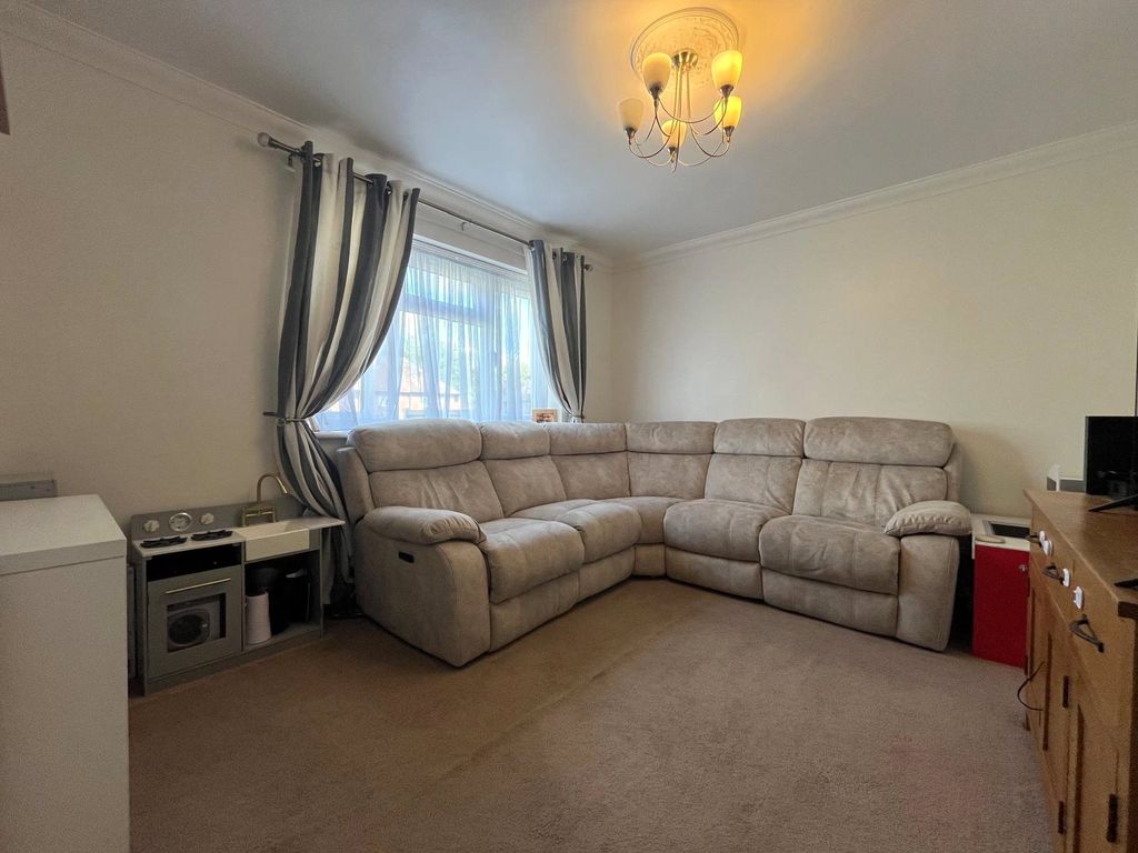 Property photo 3 of 14 Picture No. 06