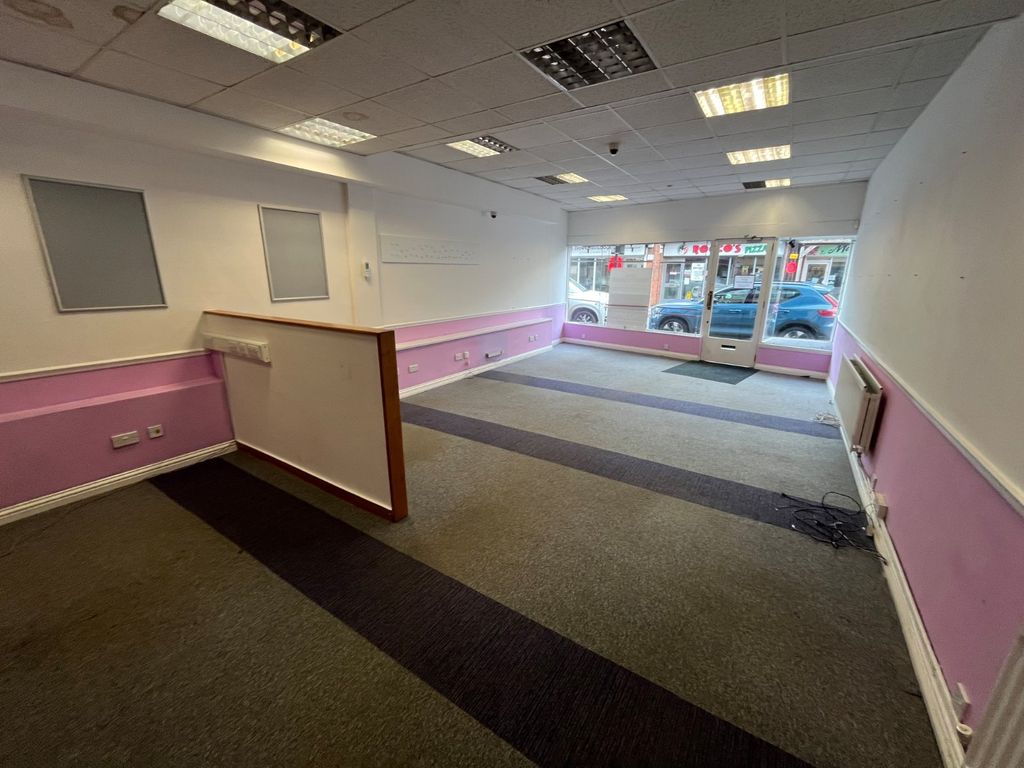 Property photo 3 of 6 Picture No. 15