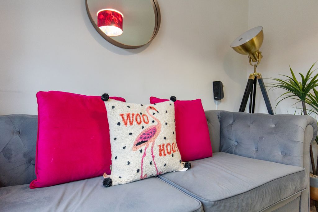 Property photo 3 of 28