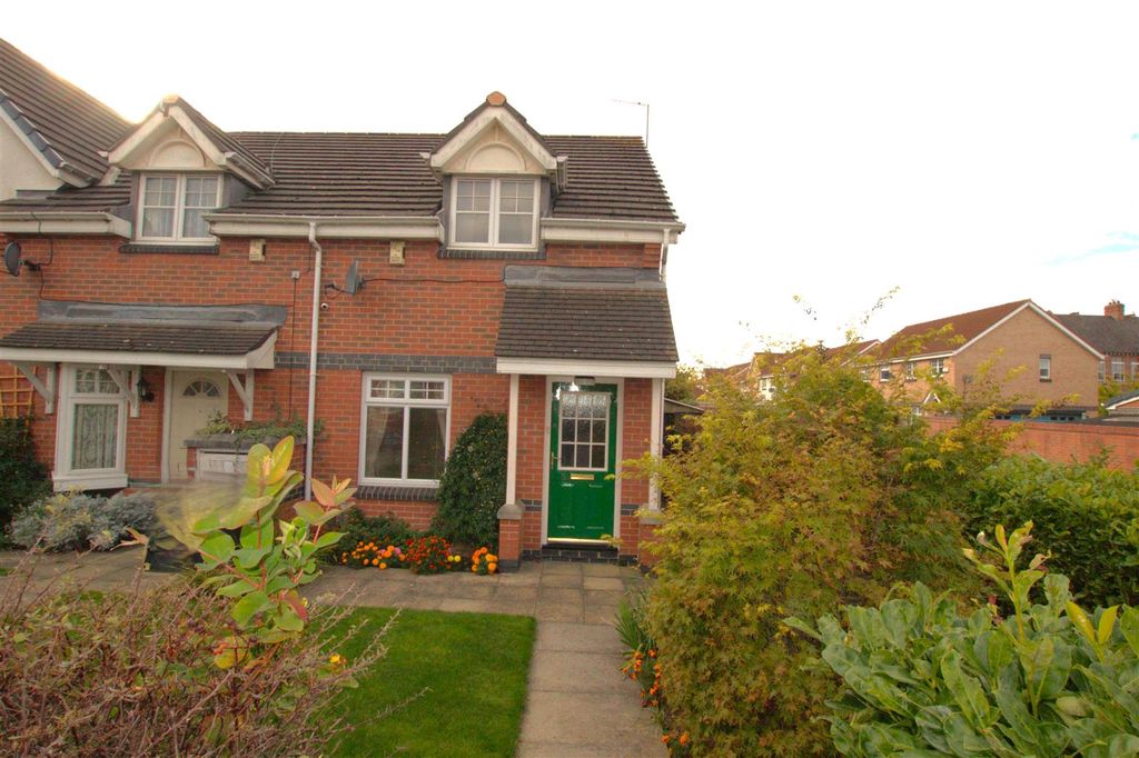 Property photo 1 of 7 Front