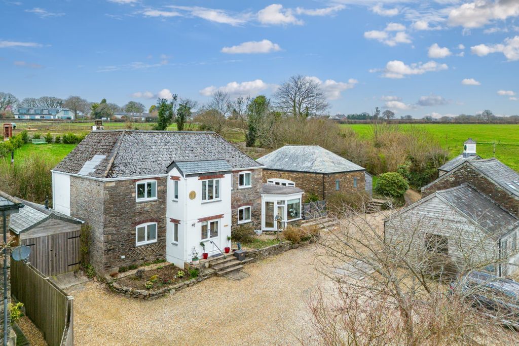 Property photo 1 of 35