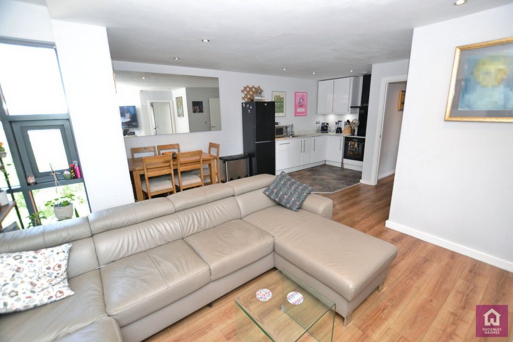 Property photo 3 of 9 Picture No. 03