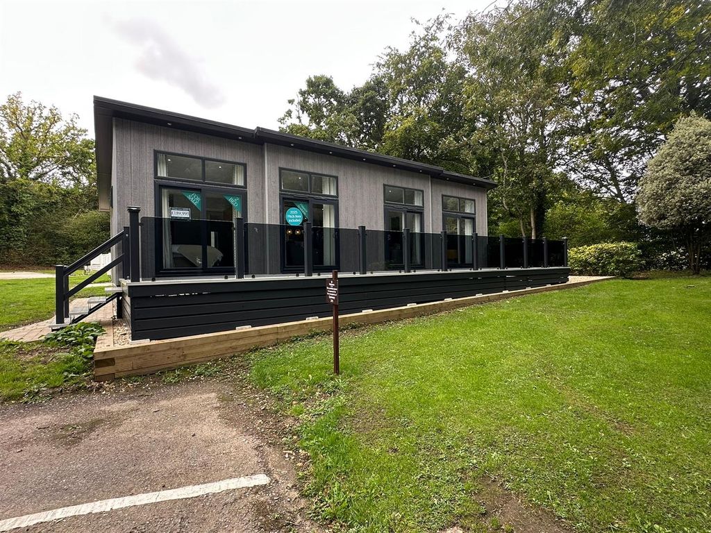 Property photo 1 of 10 Omr 10.Jpg