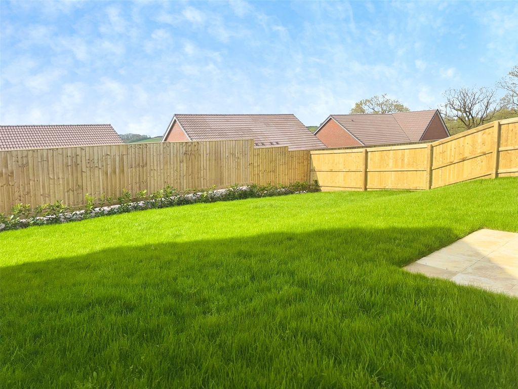 Property photo 3 of 12 Picture No. 19