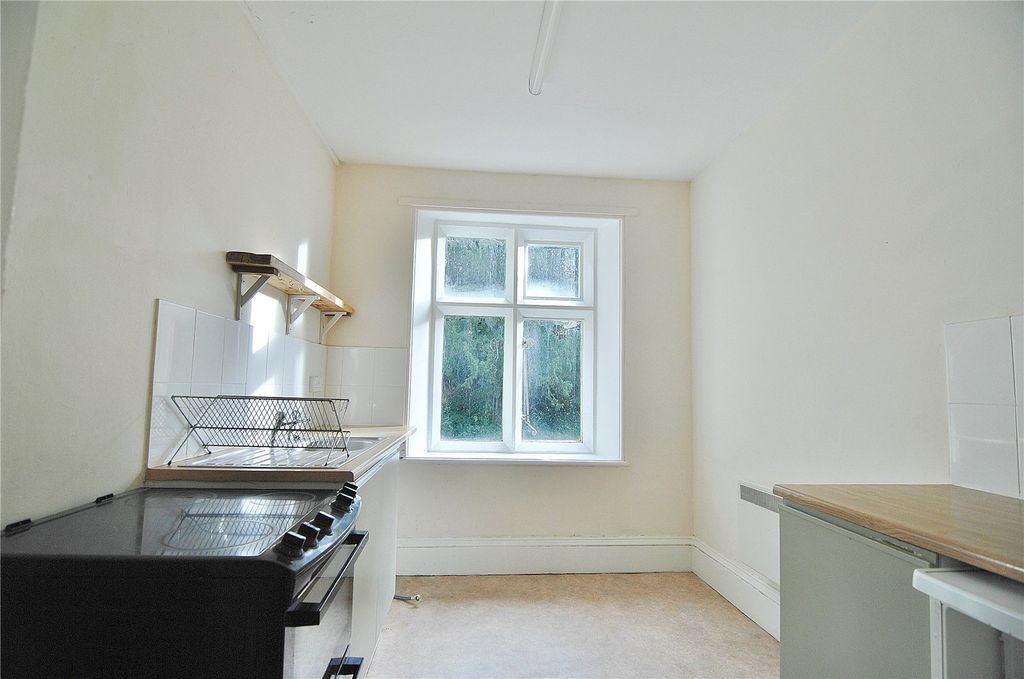 Property photo 3 of 6 Picture No. 06