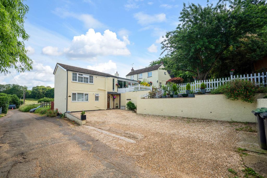 Property photo 2 of 34