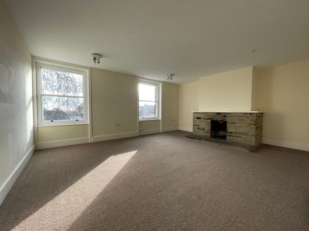 Property photo 2 of 9 Photo 1