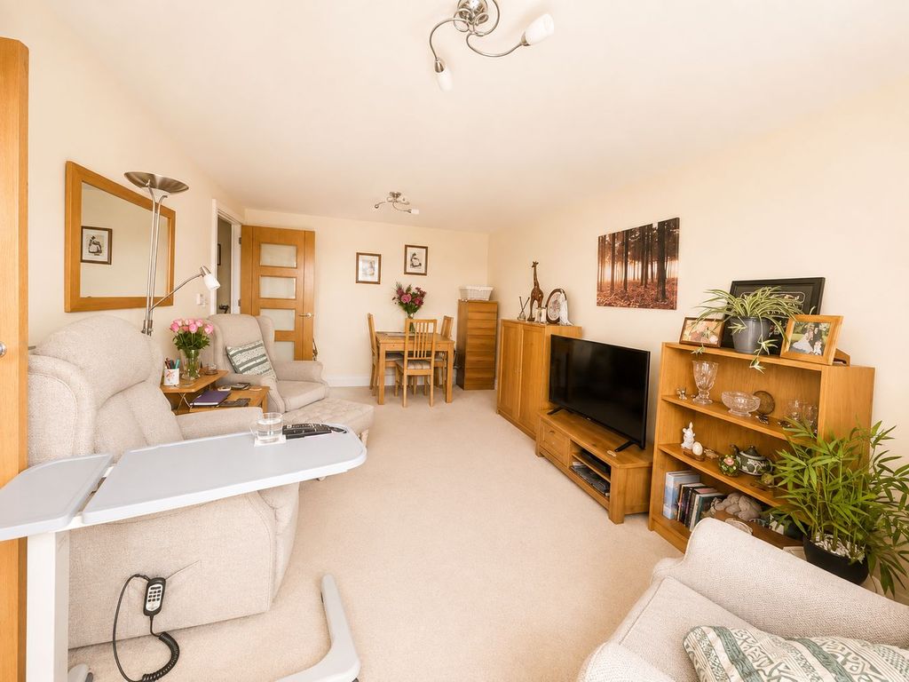 Property photo 3 of 13