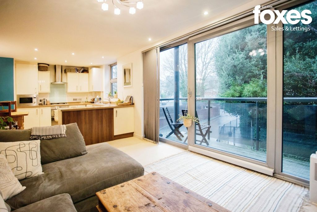 Property photo 3 of 14 3504793