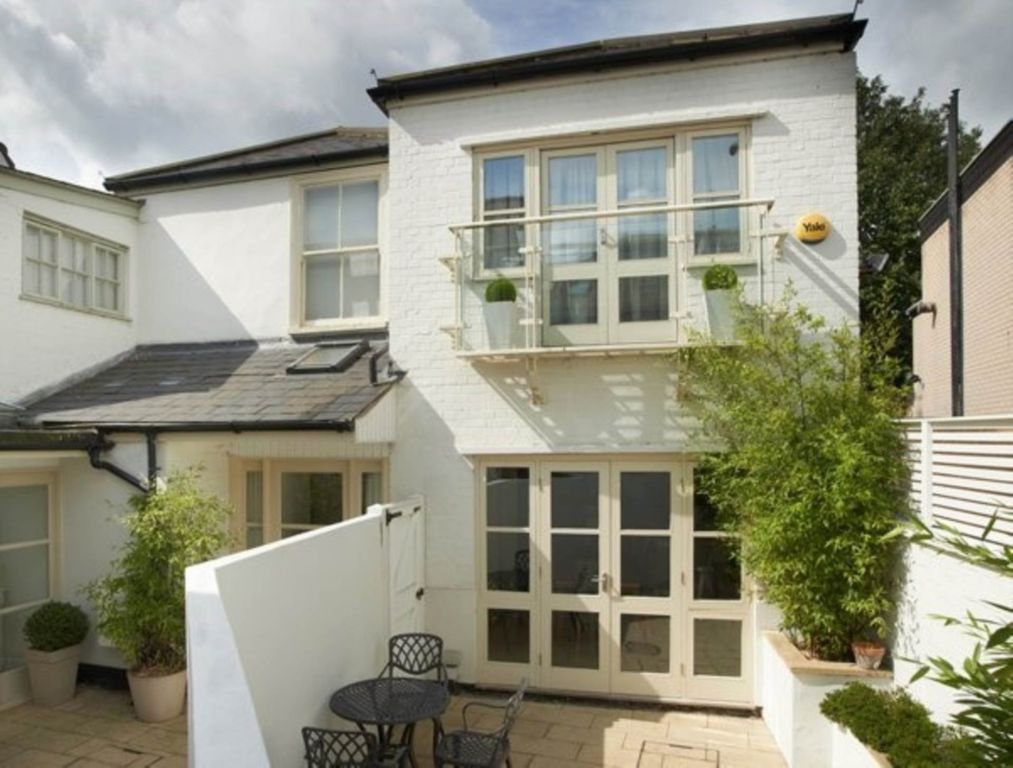 Property photo 1 of 13