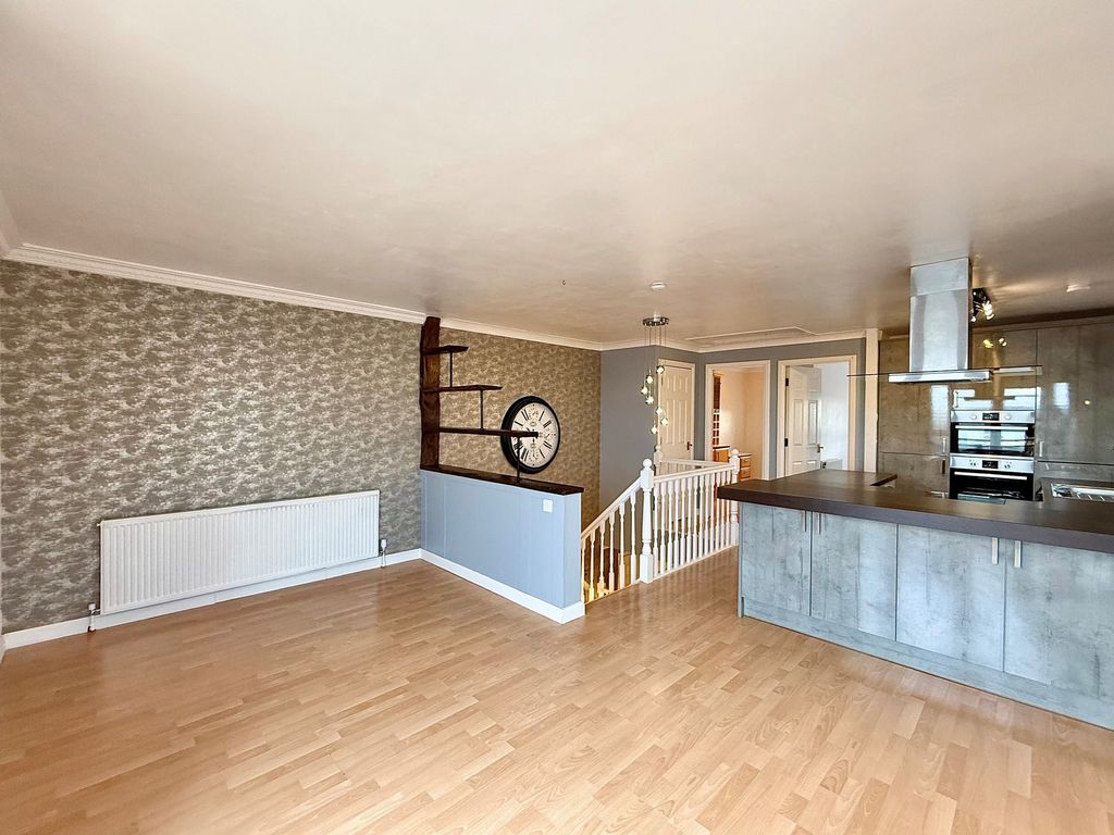 Additional image 4 of 3 bed flat for saleSouth Beach Road, Ayr KA7