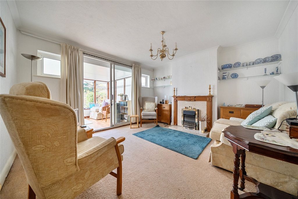 Property photo 2 of 20 Picture No. 24