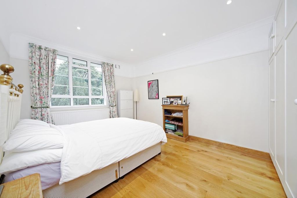 Property photo 3 of 4