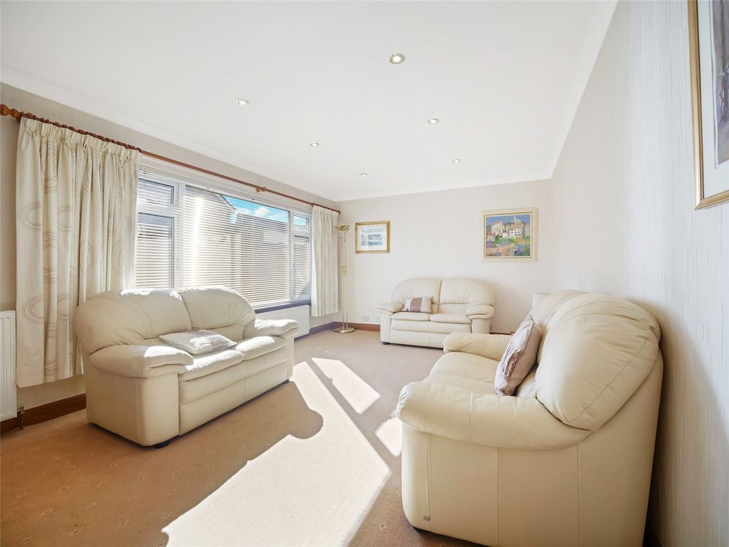 Property photo 3 of 20 Picture No. 24