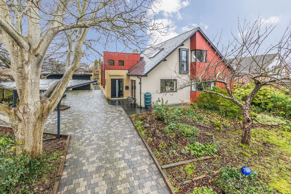 Property photo 1 of 23